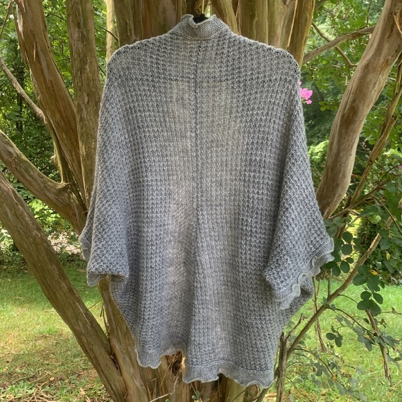 Anthropologie Moth Rocia Ruffle Trim Cardigan in Grey - Picture 11 of 12